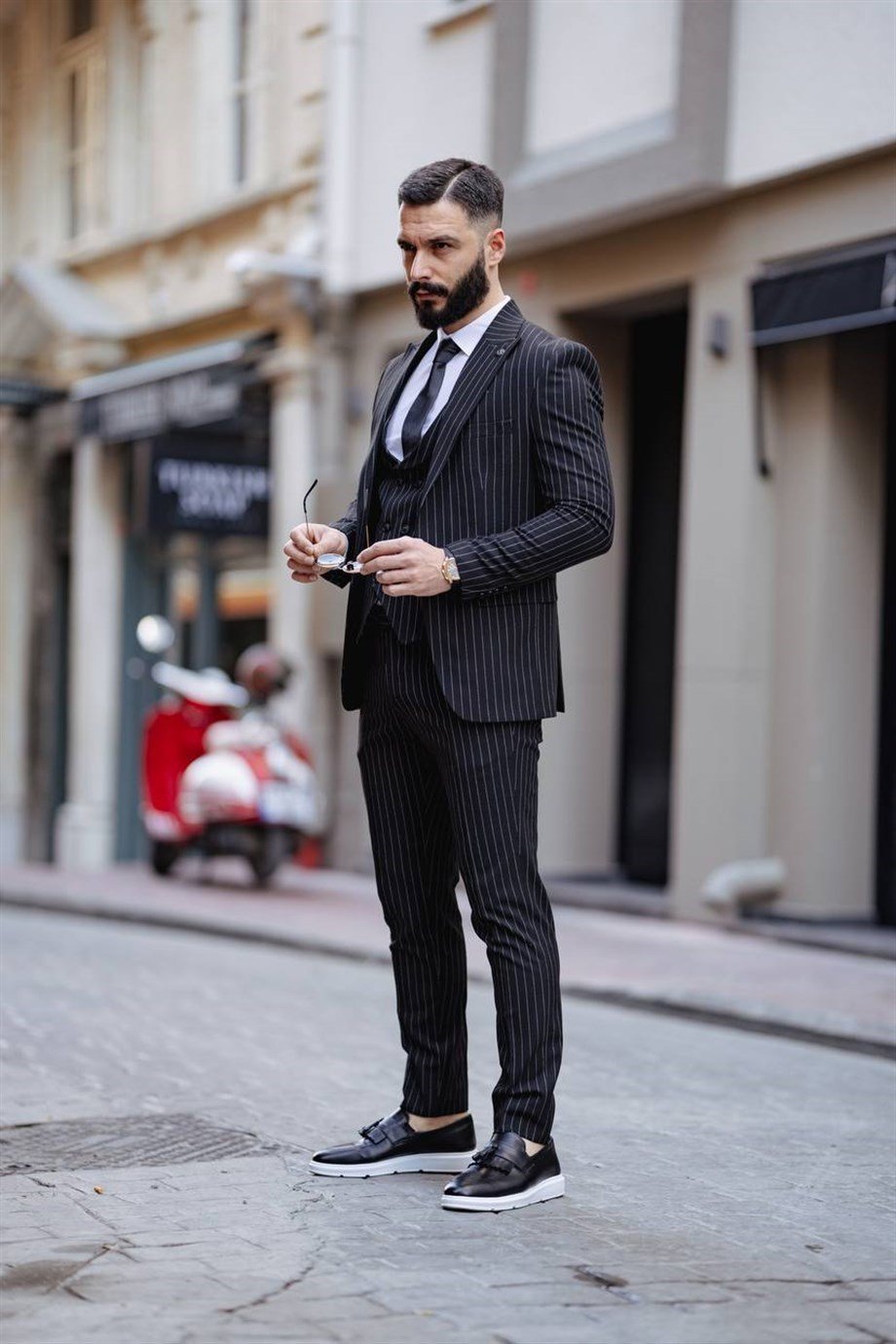 ITALIAN CUT STRIPED MEN'S BLACK SUIT WITH VEST - SLIM FIT SD4852