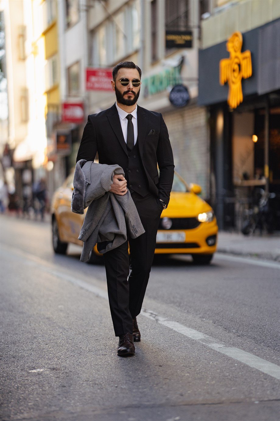 Italian Cut Men's Black Suit - Slim Fit SD4876