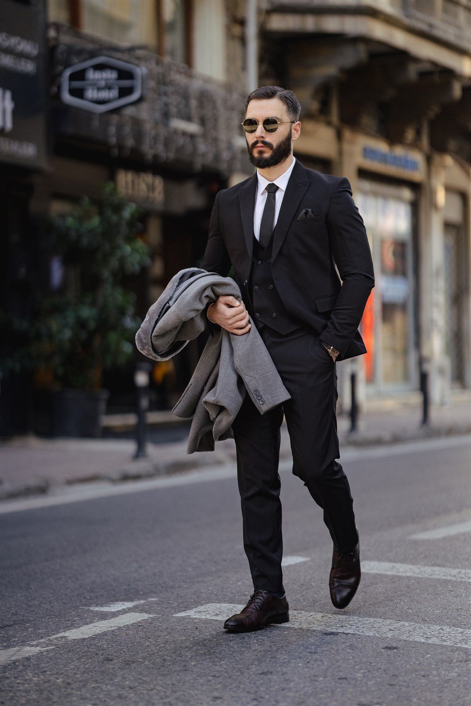 Italian Cut Men's Black Suit - Slim Fit SD4876