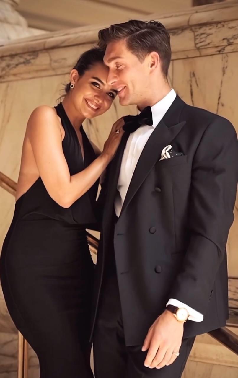 Groom's Suit Italian Cut Slim Fit Black SD41025