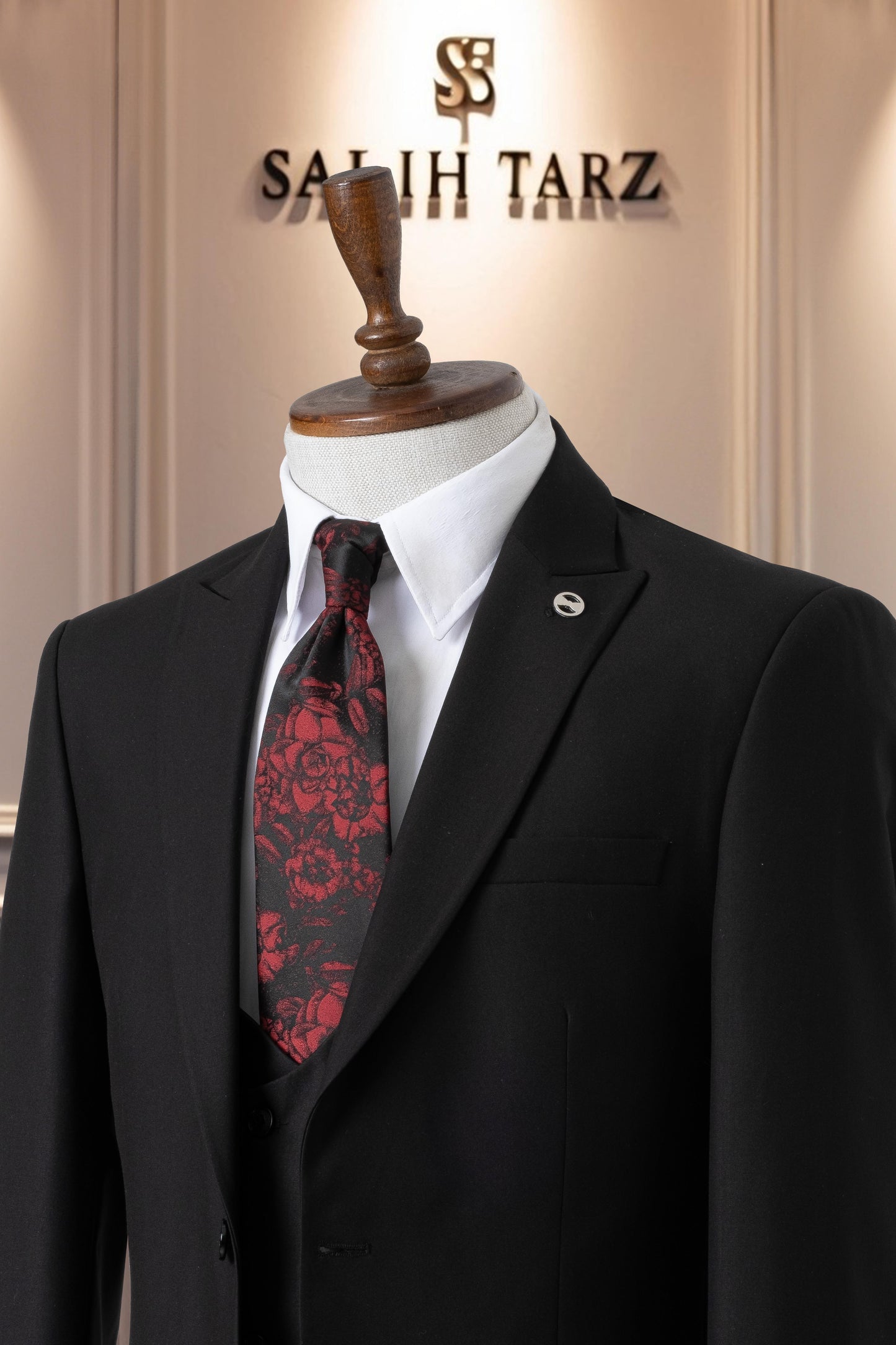 Suit Italian Cut with Vest SlimFit Black SD41048