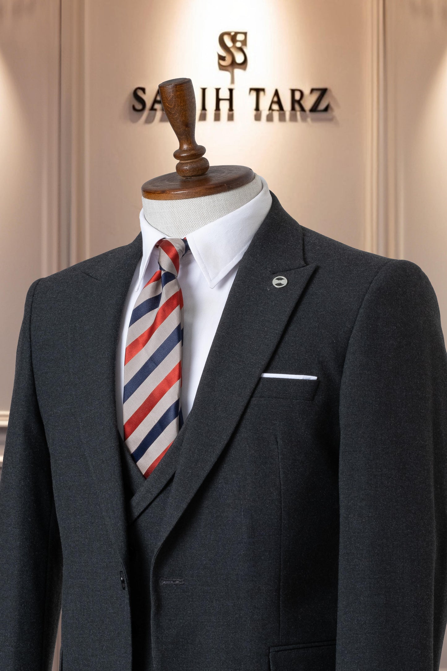 Suit Italian Cut with Vest SlimFit Anthracite SD41051