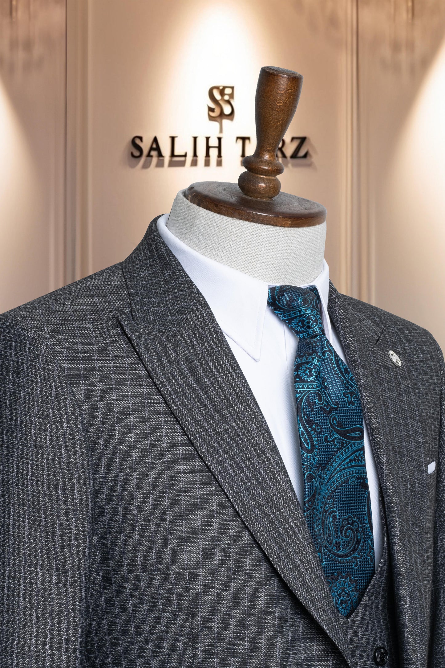 Suit Italian Cut with Vest SlimFit Laci SD41071